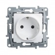 Розетка с заземлением Legrand Etika 672221(321)