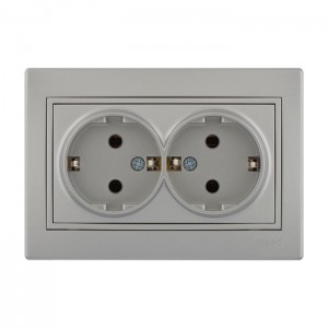 Розетка с заземлением двойная керамика Lezard Mira 701-1010-127 серебро