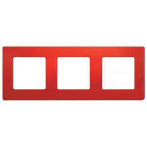 Рамка 3 поста Legrand Etika цветная